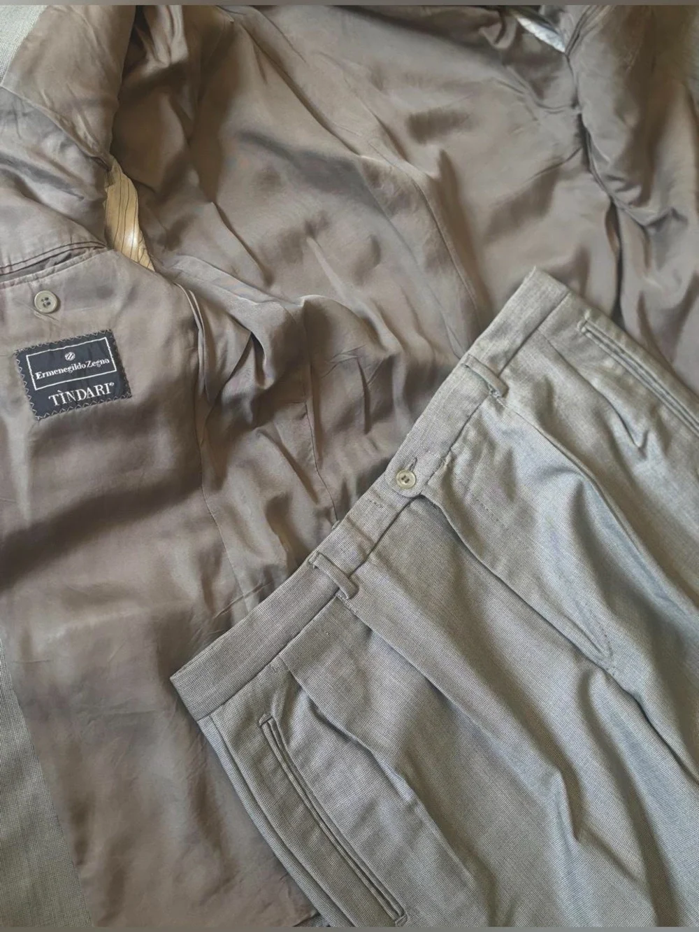 Zegna Tindari Lightweight 100% wool Suit